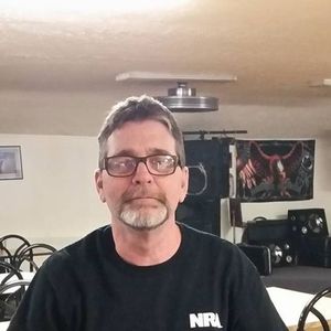 Meet your Posher, Dennis